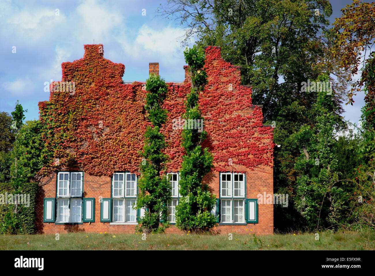 Neuer garten potsdam Fotos und Bildmaterial in hoher Auflösung Alamy
