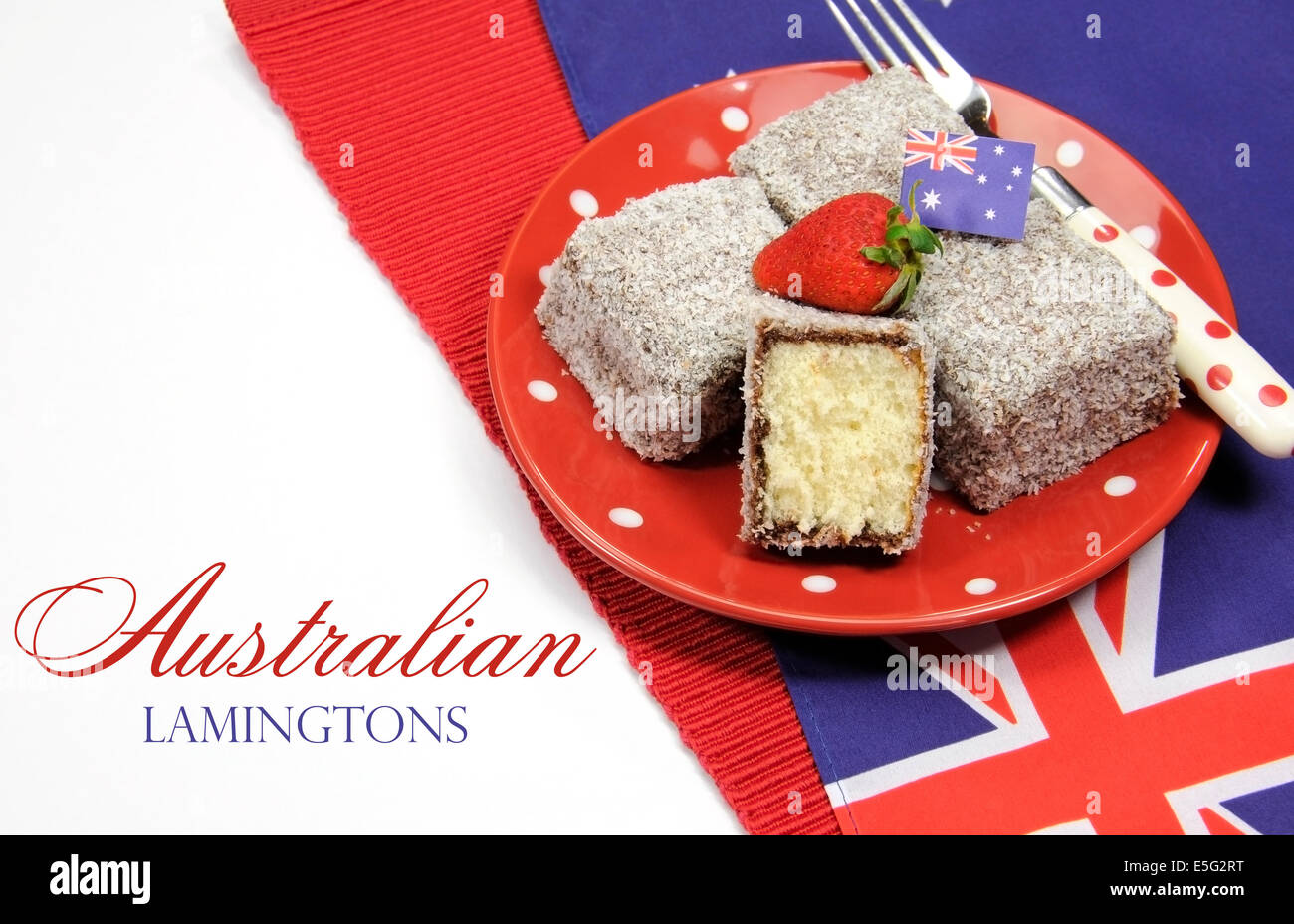 Australia Day, Anzac Day oder australische Feiertag oder nationales Ereignis Esstisch Gedeck mit Polka-Dot-Platte Stockfoto