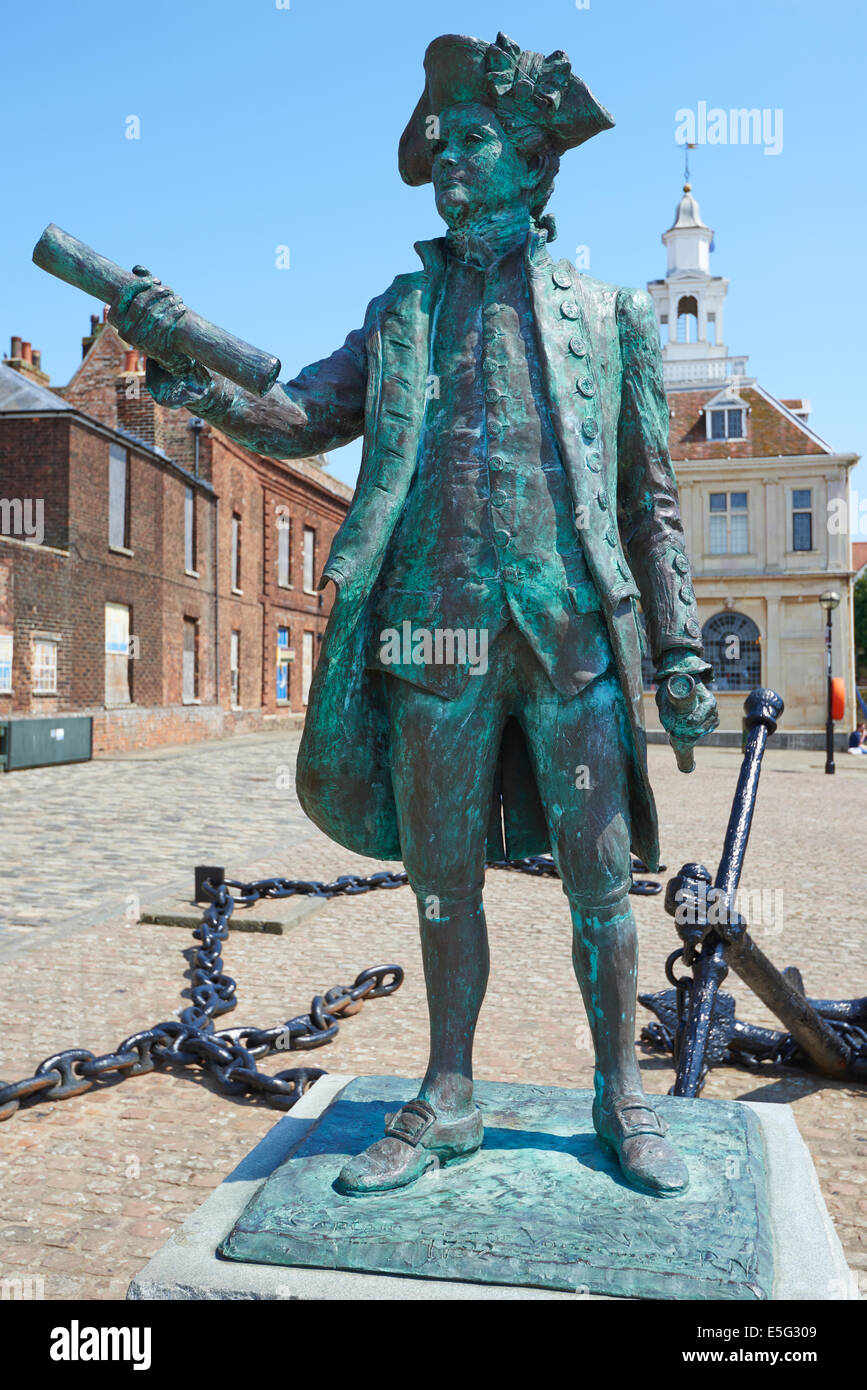 Statue von Kapitän George Vancouver Purfleet Kai Kings Lynn Norfolk UK Stockfoto