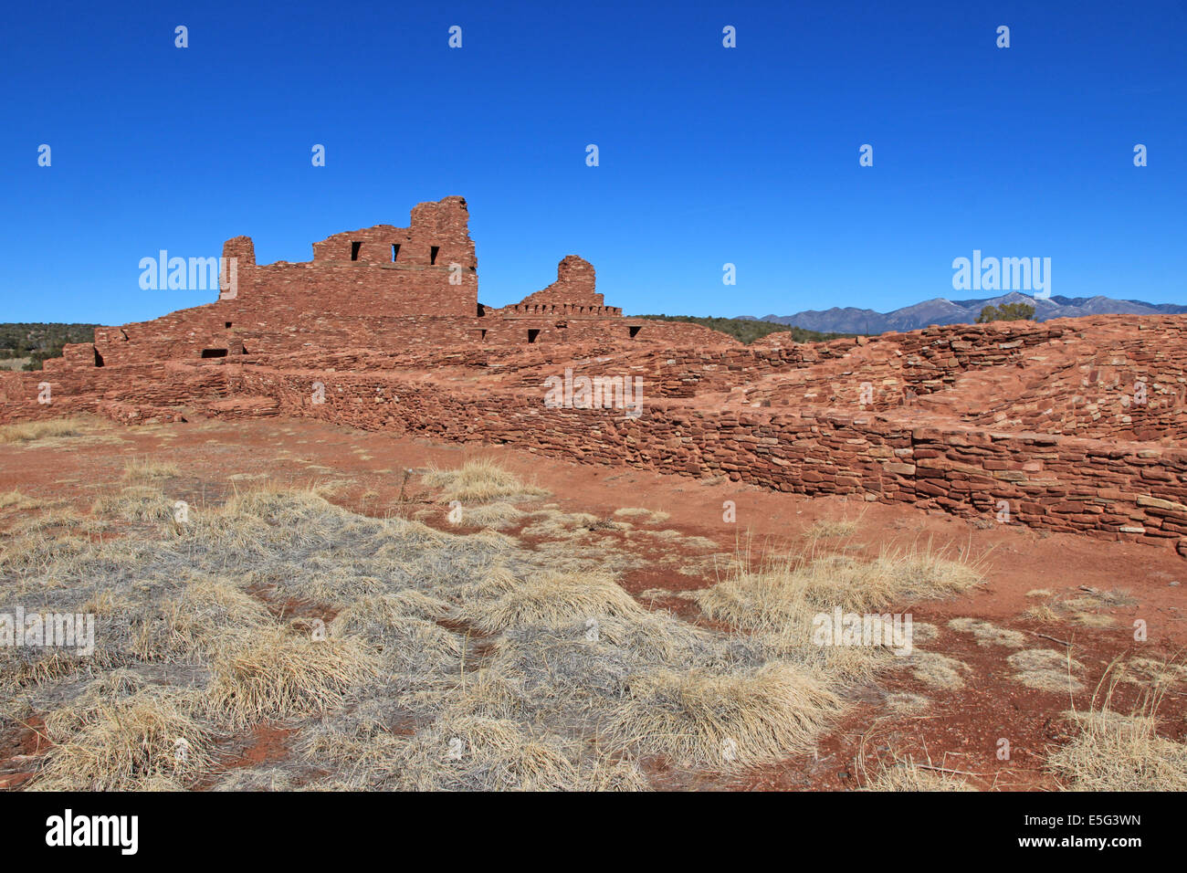 Ruine Spanisch kolonialen Kirche, Abo "Pueblo, NM Stockfoto
