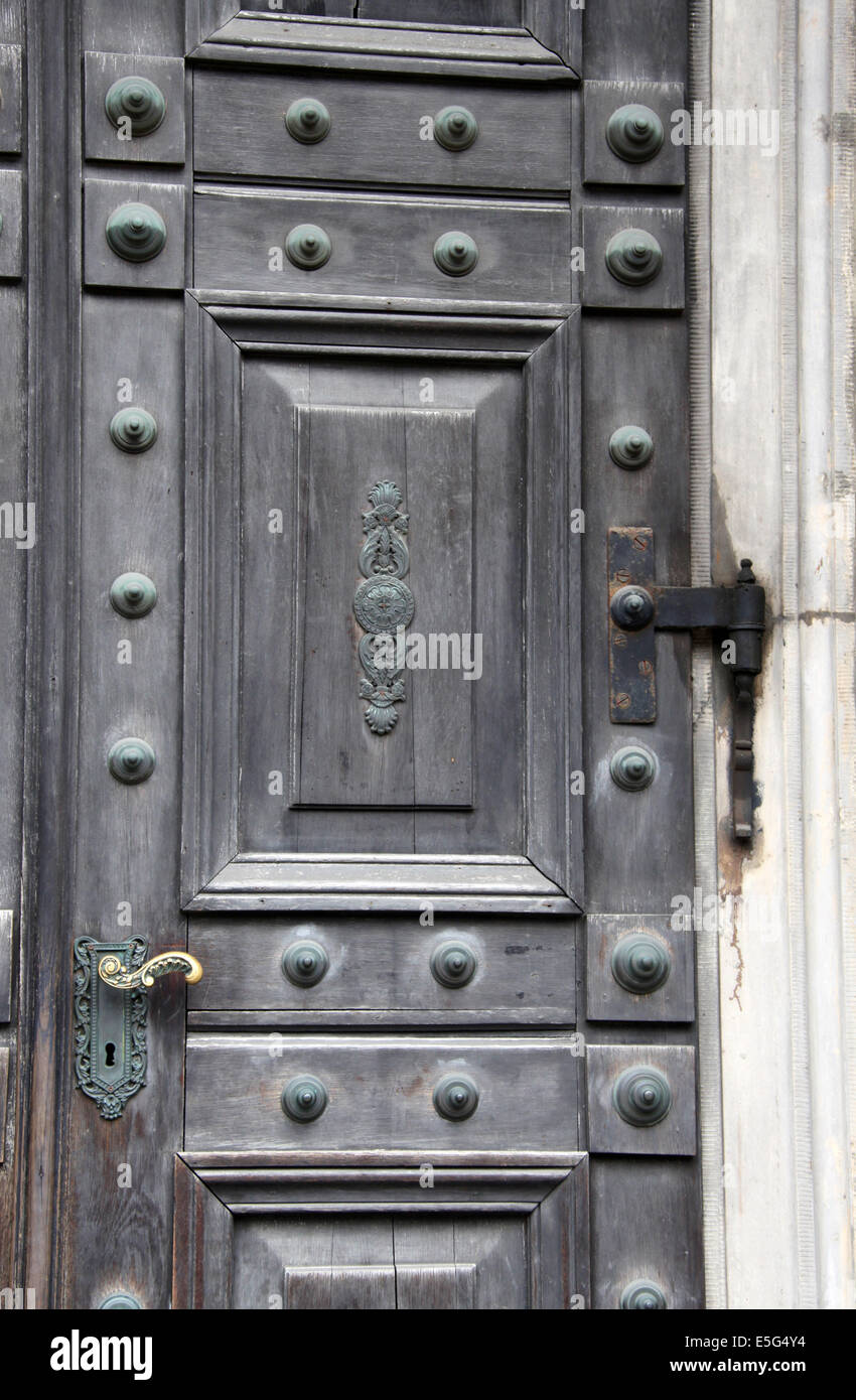 Tür des Palais Potocki Gebäude in der Altstadt von Warschau Stockfoto