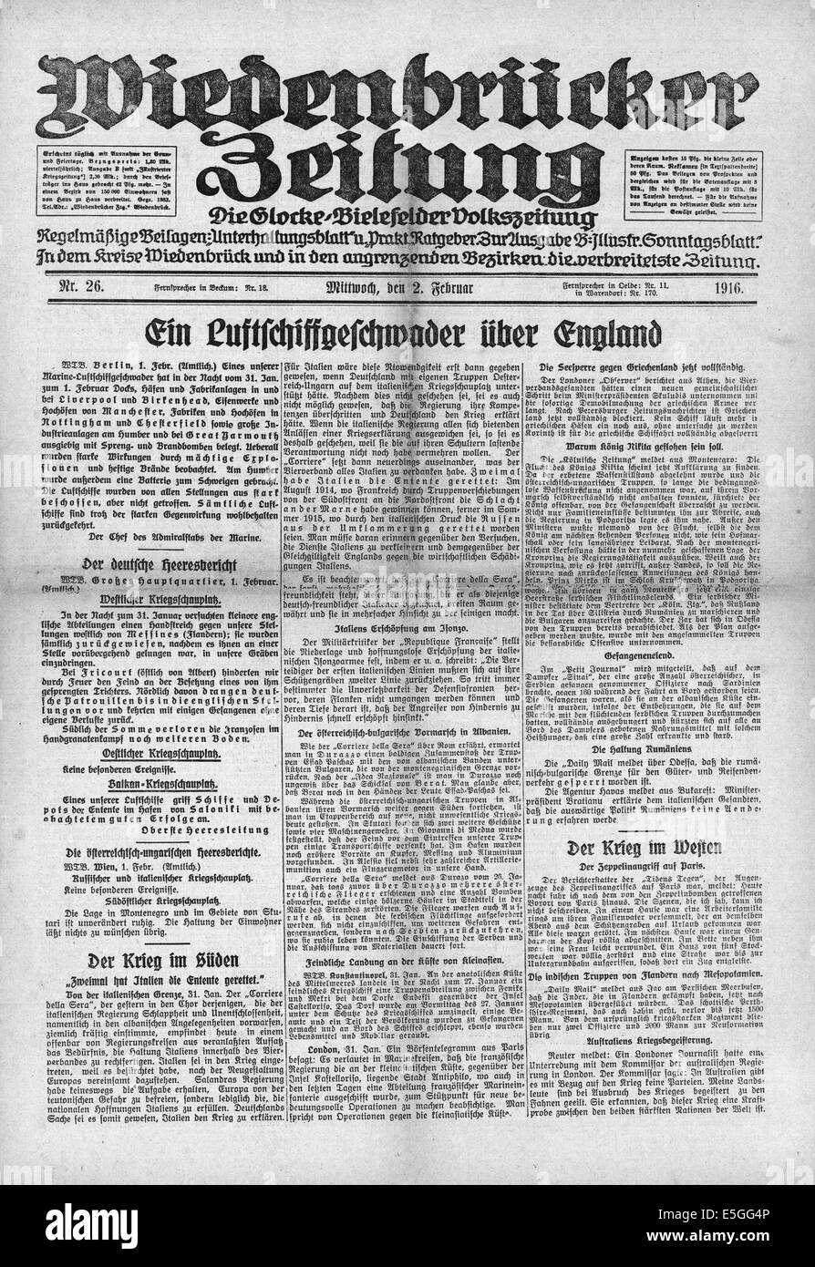 Wiedenbrucke Zeitung (Deutschland) Titelseite Berichterstattung der deutschen Marine Zeppelin Geschwader über England Stockfoto