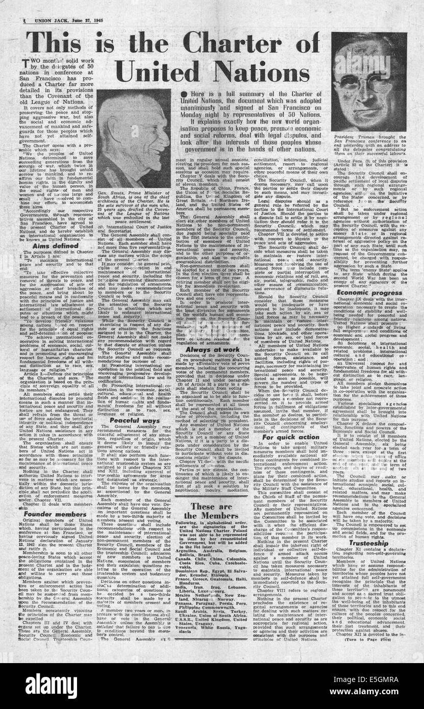 1945 Gösch britischen militärischen Zeitungsseite Berichterstattung die Unterzeichnung und Veröffentlichung der Charta der Vereinten Nationen in San Francisco Stockfoto