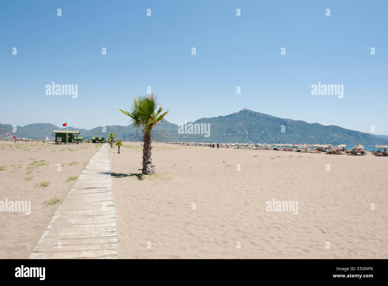 Iztuzu Strand ist ein Nistplatz für Meeresschildkröten und ein beliebter Badestrand in der Nähe von Dalyan an der ägäischen Küste. Stockfoto