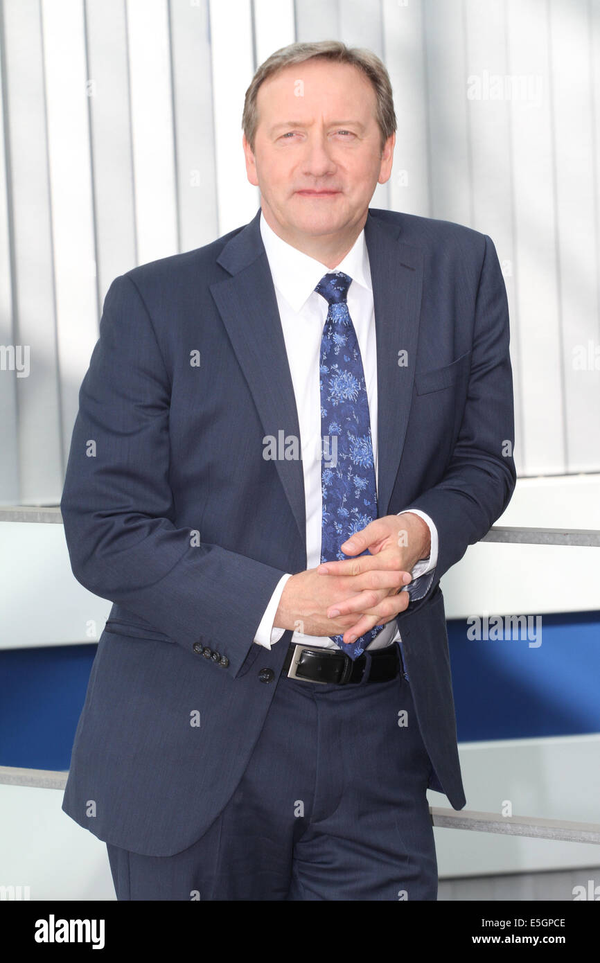 NEIL DUDGEON MIDSOMMER Morde HAMBURG PHOTOCALL HAMBURG Deutschland 31. Juli 2014 Stockfoto