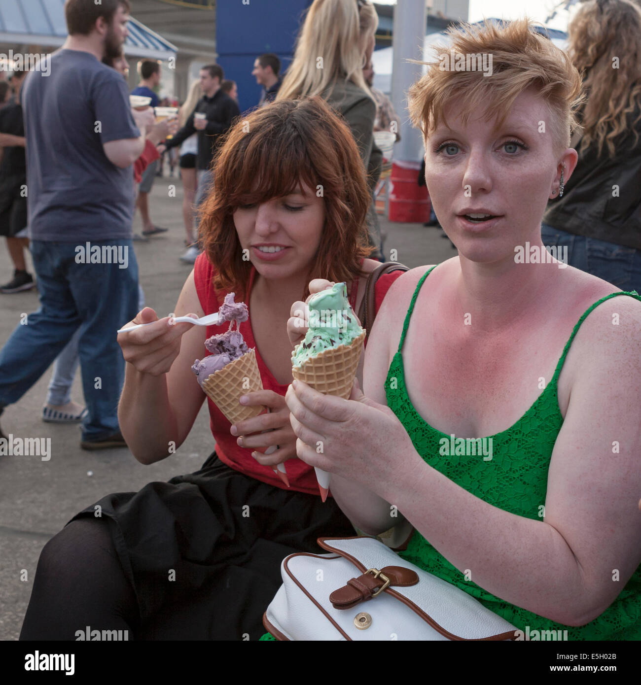 Leute genießen Summerfest in Milwaukee, Wisconsin, USA Stockfoto