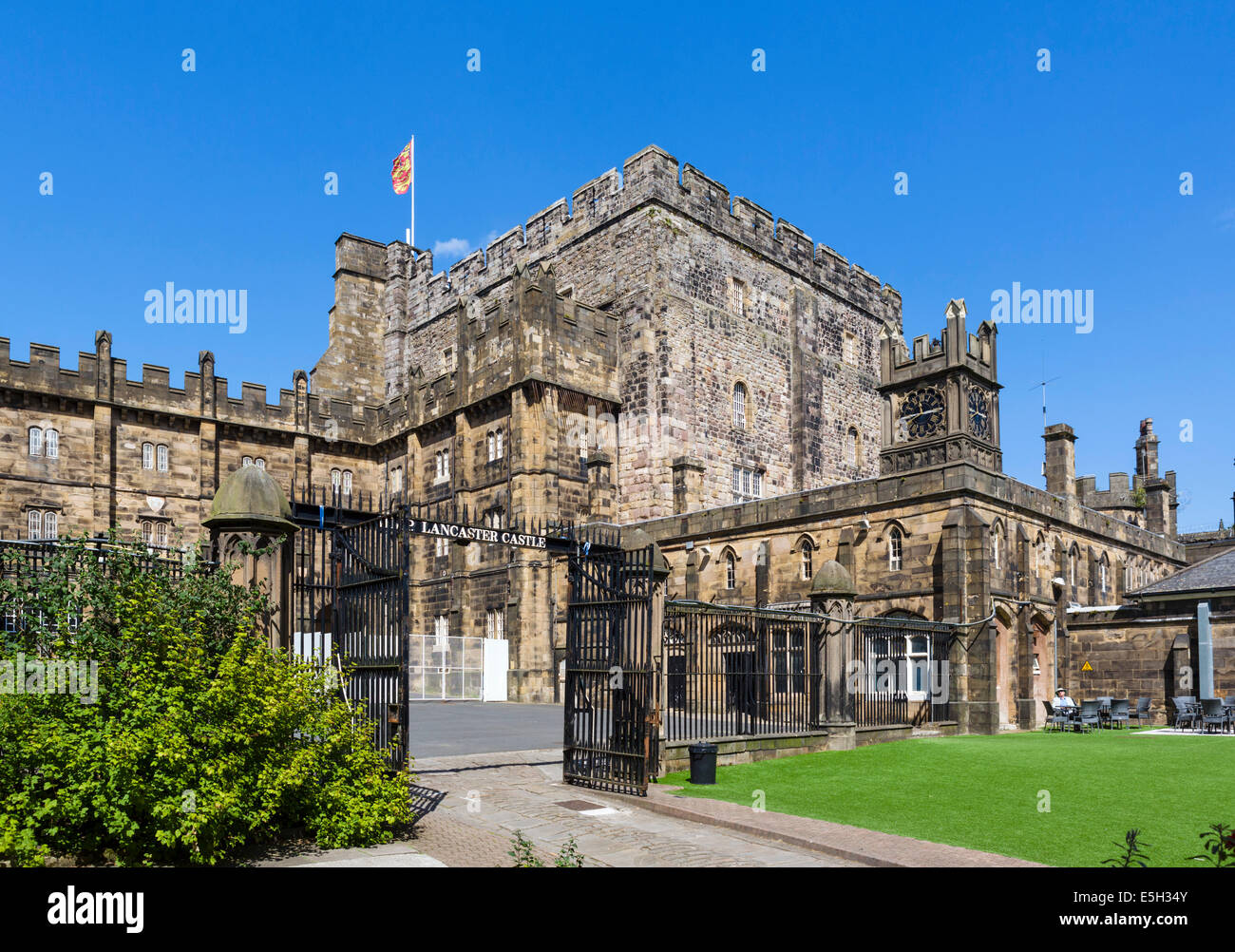 Innenhof des Lancaster Castle, Kategorie C Gefängnis bis 2011, Lancaster, Lancashire, UK Stockfoto