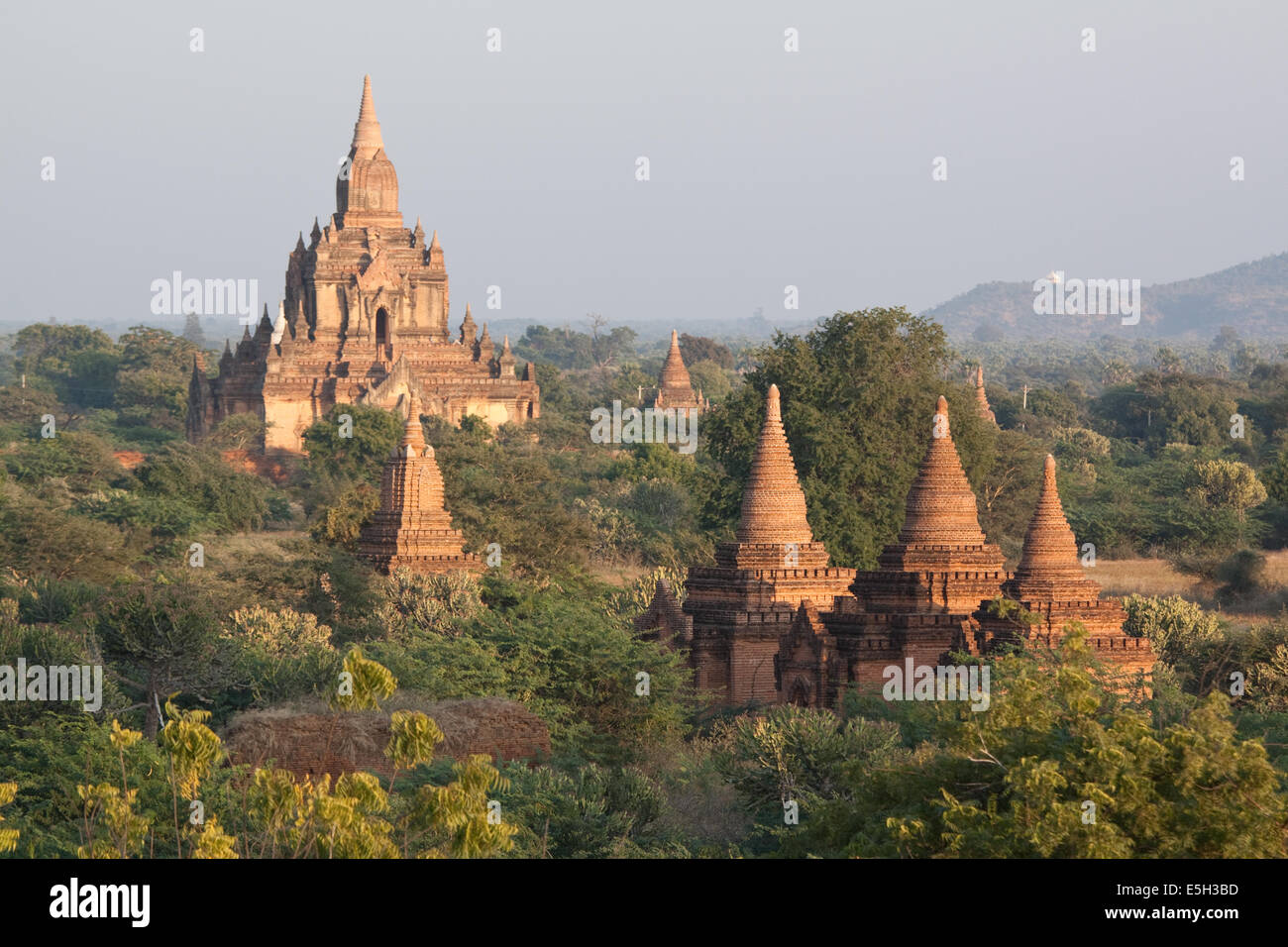 Zentrale Ebene der alten buddhistischen Tempel in Bagan, Birma (Myanmar) Stockfoto