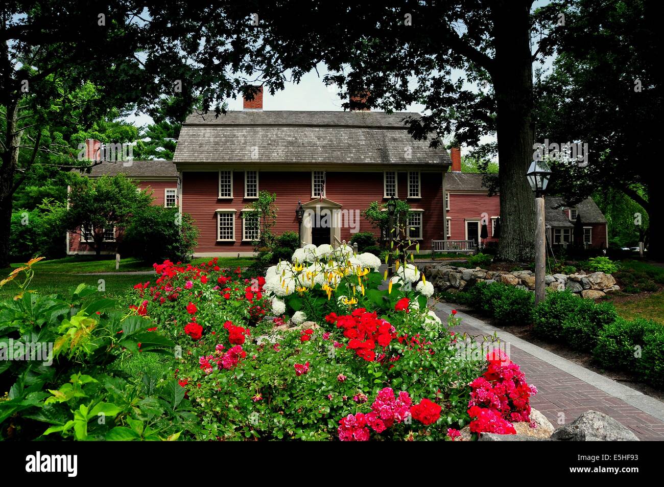 SUDBURY, MASSACHUSETTS: Die amerikanische Kolonialzeit 1716 Wayside Inn Stockfoto