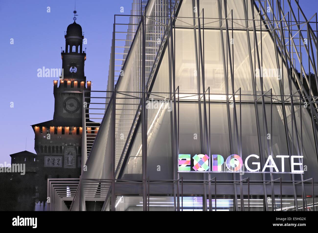 Mailand Expo Gate Info Punkt Schlossplatz für die Weltausstellung 2015 weltweit. Stockfoto