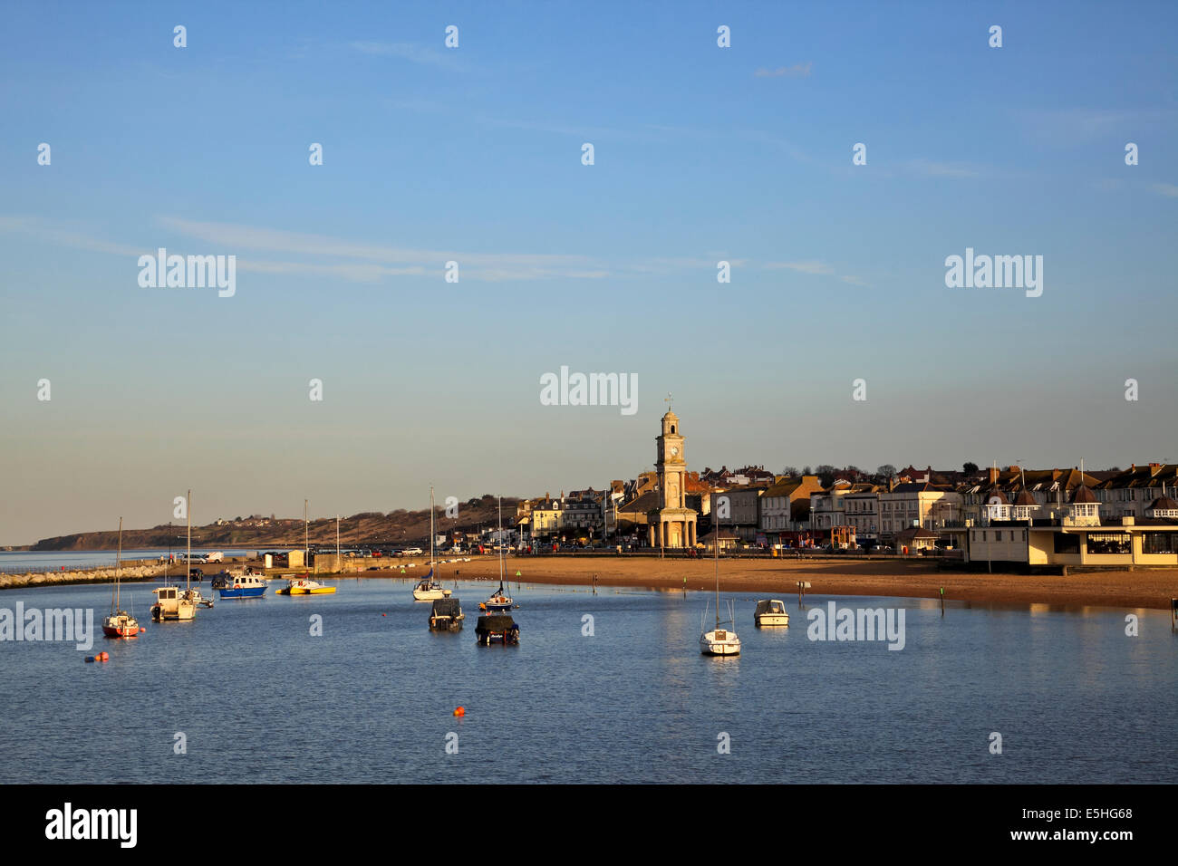 9540. Marina & Uhrturm, Herne Bay, Kent Stockfoto