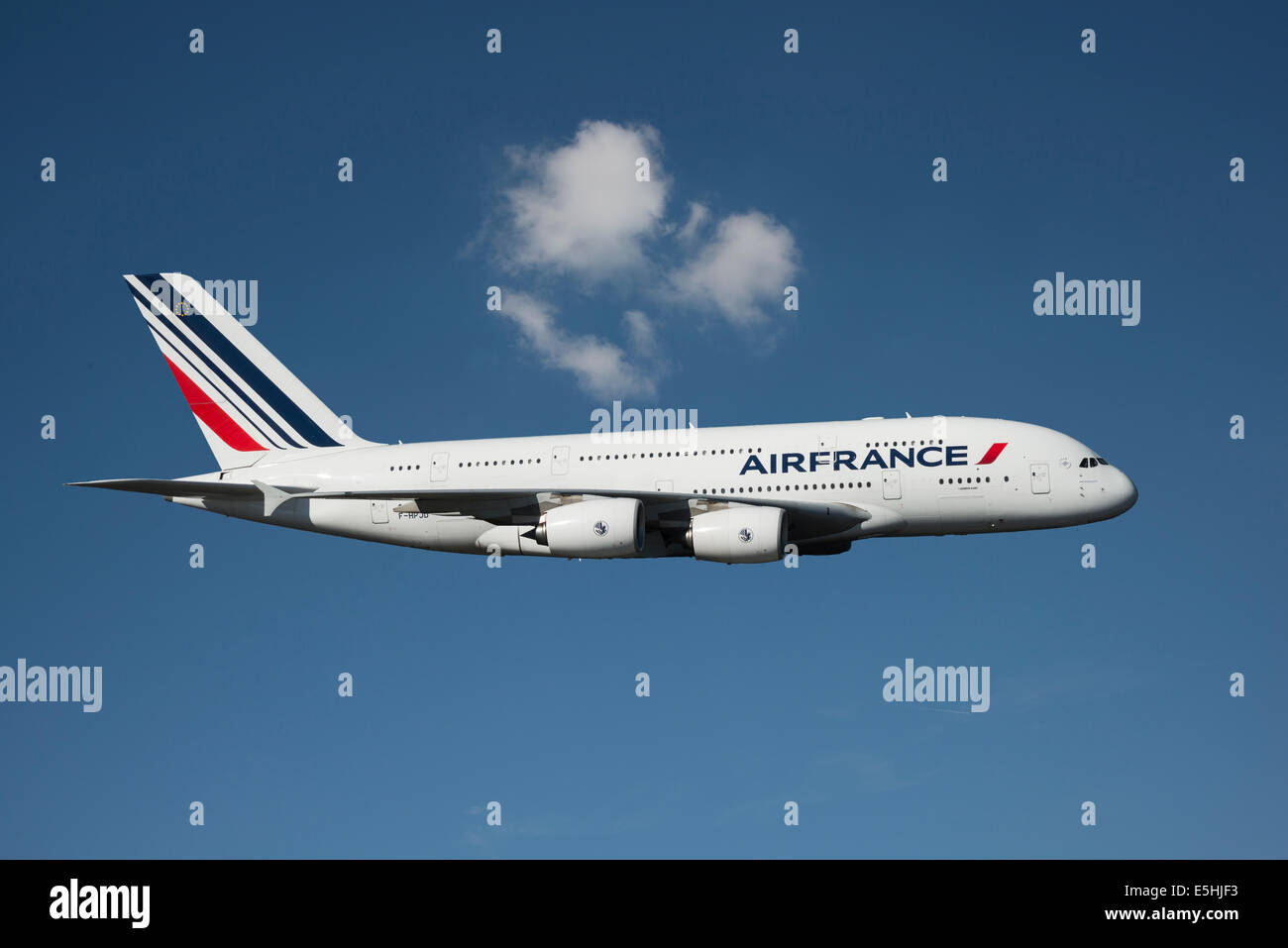 Airbus A380 Airfrance vor blauem Himmel Stockfoto