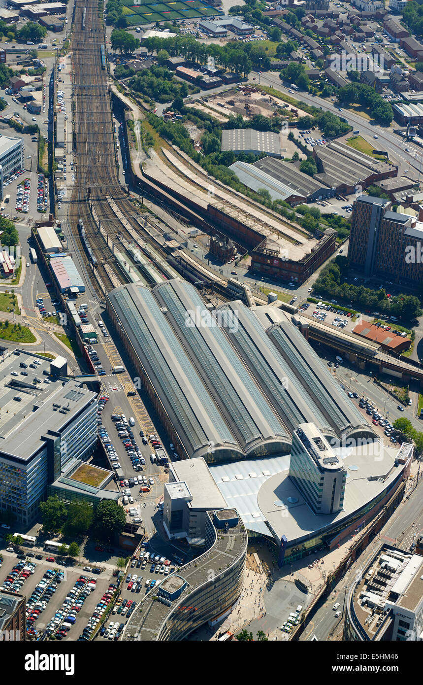 Piccadilly Station aus der Luft, Manchester City Centre, Nord-West-England, UK Stockfoto