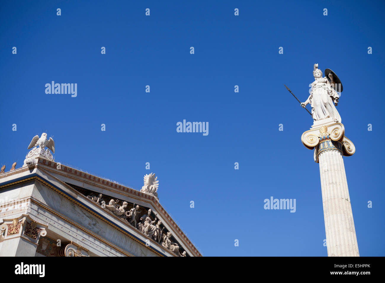 Athene (Minerva) Statue am Athener Akademie Stockfoto