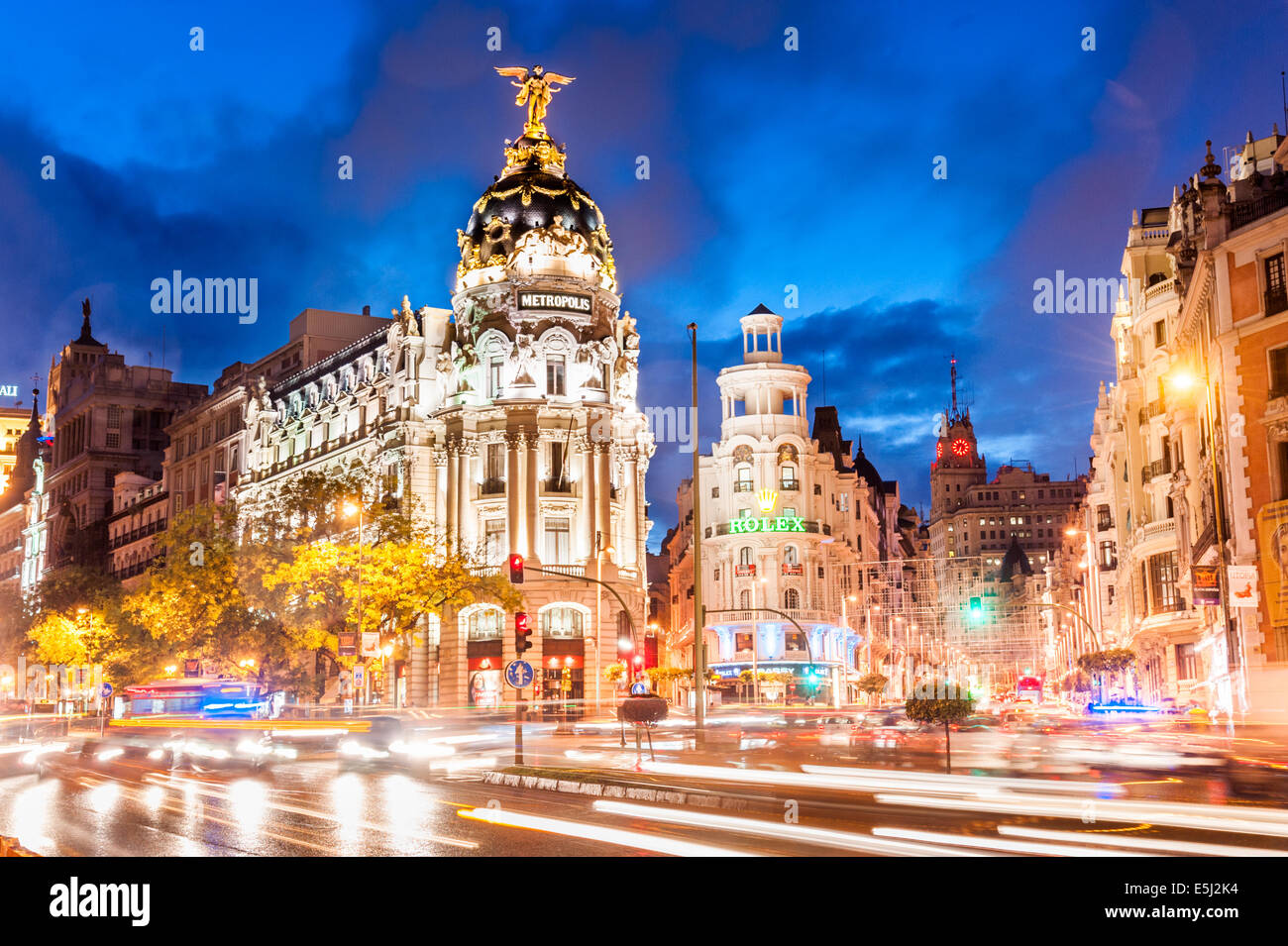 Die Metropolis-Gebäude an der Ecke Calle de Alcalá und der Gran Via, Madrid, Spanien Stockfoto