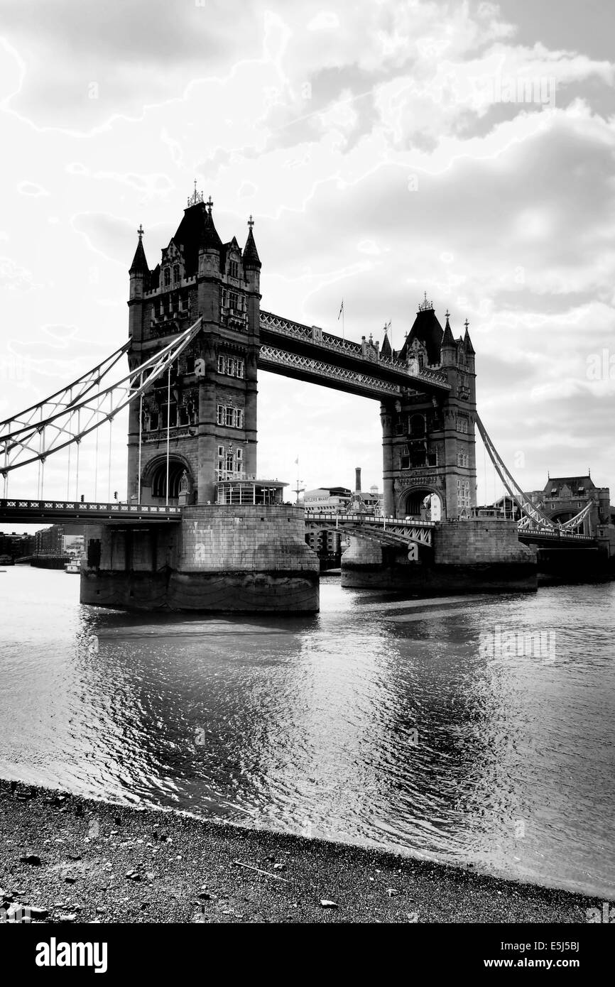 Tower Bridge-London in schwarz und weiß. Stockfoto
