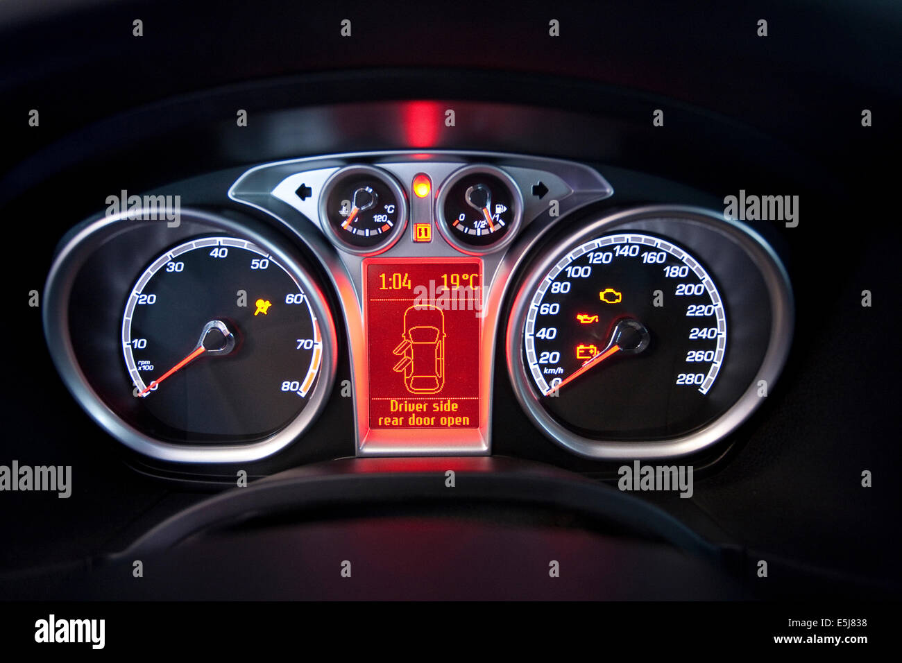 Armaturenbrett eines 2007 Ford Focus Stockfoto