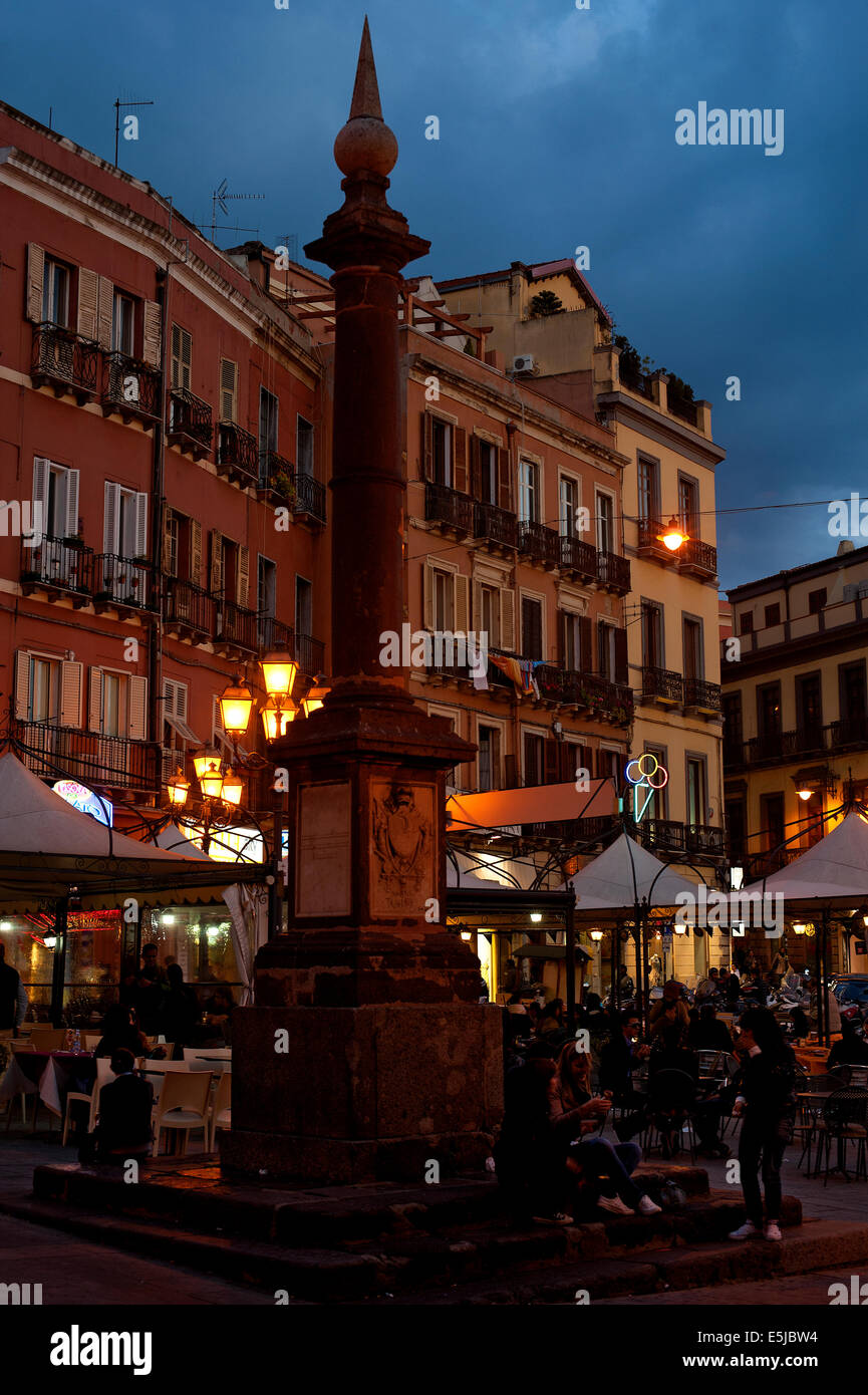Cagliari ist die wichtigste und bevölkerungsreichste Stadt Sardiniens, der Regional- und Provoncial Kapital und politische Zentrum. Stockfoto