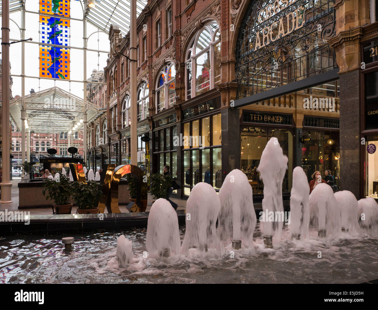 Viktorianische Arcade, Leeds City Centre, Yorkshire Stockfoto