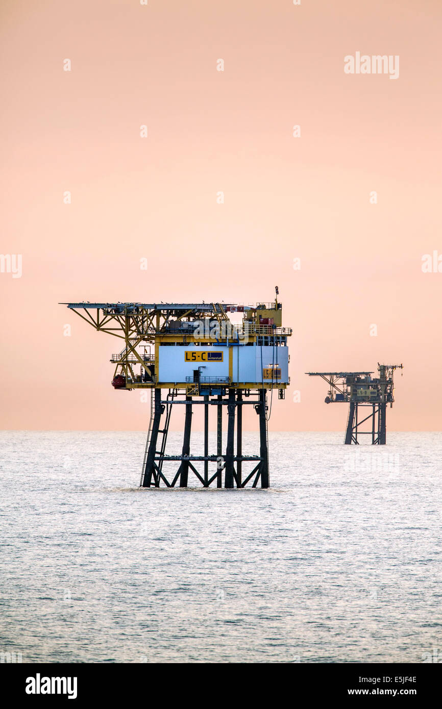 Niederlande, Den Helder, Niederlande Wirtschaftszone auf Nordsee. Gas-Produktionsplattformen Stockfoto