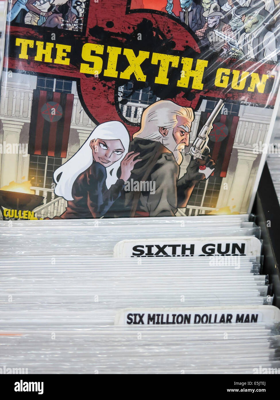 Fragen der sechste Gun-Comic-Buch, Midtown Comics Shop, Times Square, New York, USA Stockfoto