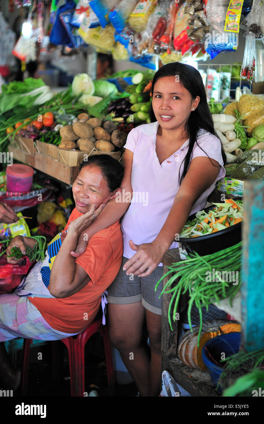 Filipinas arbeiten in Lahug frische Lebensmittel Markt Cebu City Philippinen Stockfoto