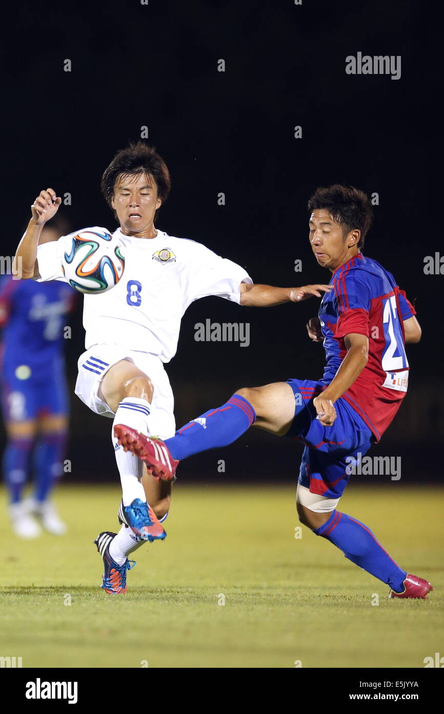 Kanagawa, Japan. 1. August 2014. (L, R) Taiki Segawa (JFA Akademie), Takuya Koyama (FC Tokio) Fußball /Soccer: Adidas WM 2014, 38. Japan Club Youth Football Championship (U18) Semi Final match zwischen JFA Akademie Fukushima U18 1-1 FC Tokio u-18 Nippatsu-Mitsuzawa-Stadion in Kanagawa, Japan. Bildnachweis: AFLO SPORT/Alamy Live-Nachrichten Stockfoto