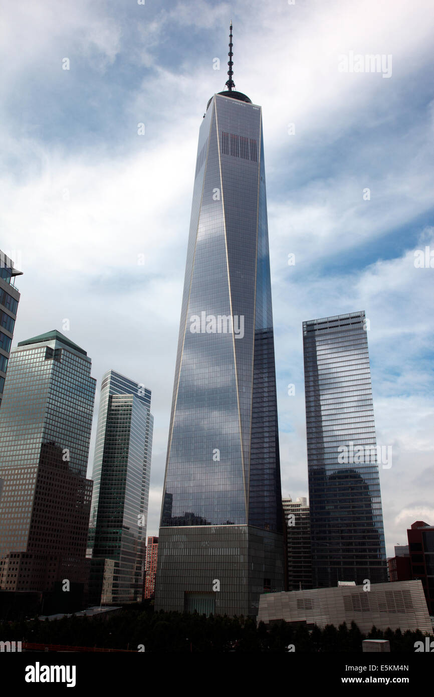 Freedom Tower und Tower Nr. 7 auf dem World Financial Center in New York City. Stockfoto