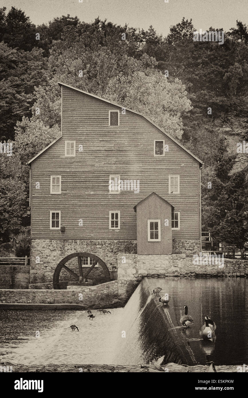 Rote Mühle in Clinton, New Jersey, ca. 1985 Stockfoto