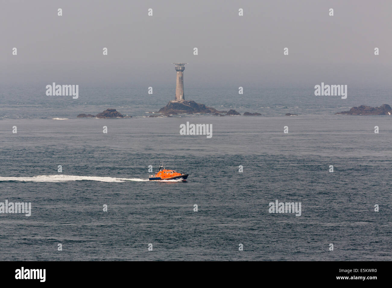 Rettungsboot; Langschiffe Leuchtturm; Lands End; Cornwall; UK Stockfoto
