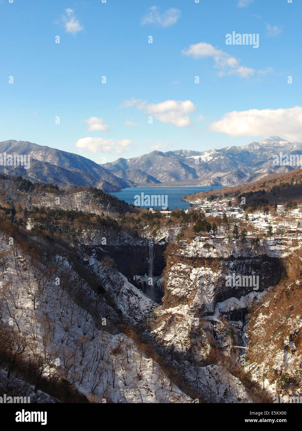 See Chuzenji Kegon Wasserfall-Ansicht von Akechidaira Seilbahn Sternwarte, Nikko, Tochigi, Japan Stockfoto