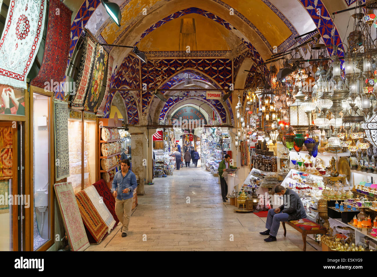 Grand Bazaar oder Kapalı Çarşı, Beyazit, europäischen Teil, Istanbul, Türkei Stockfoto