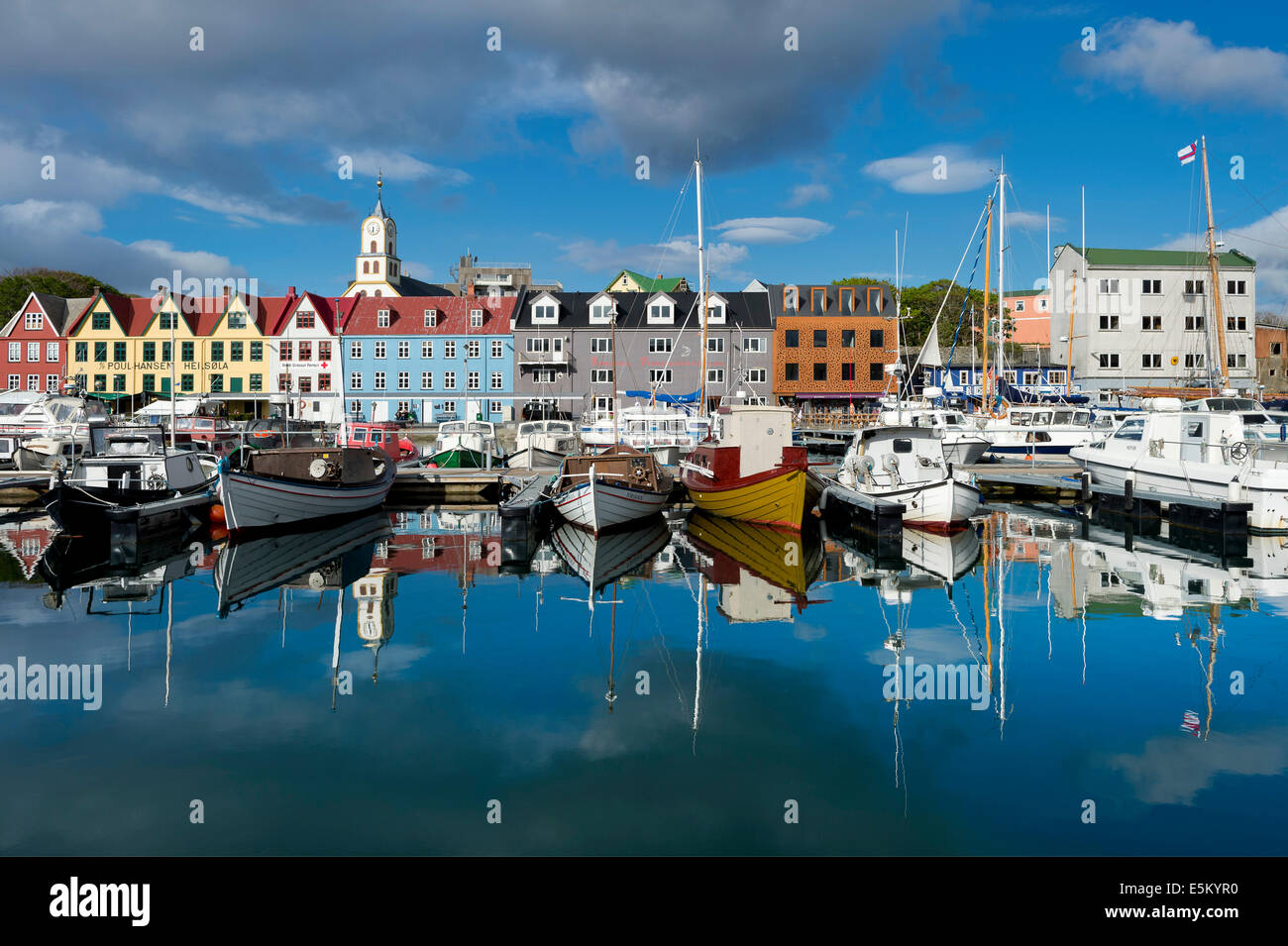 Hafen von Tórshavn, Streymoy, Färöer-Inseln, Dänemark Stockfoto