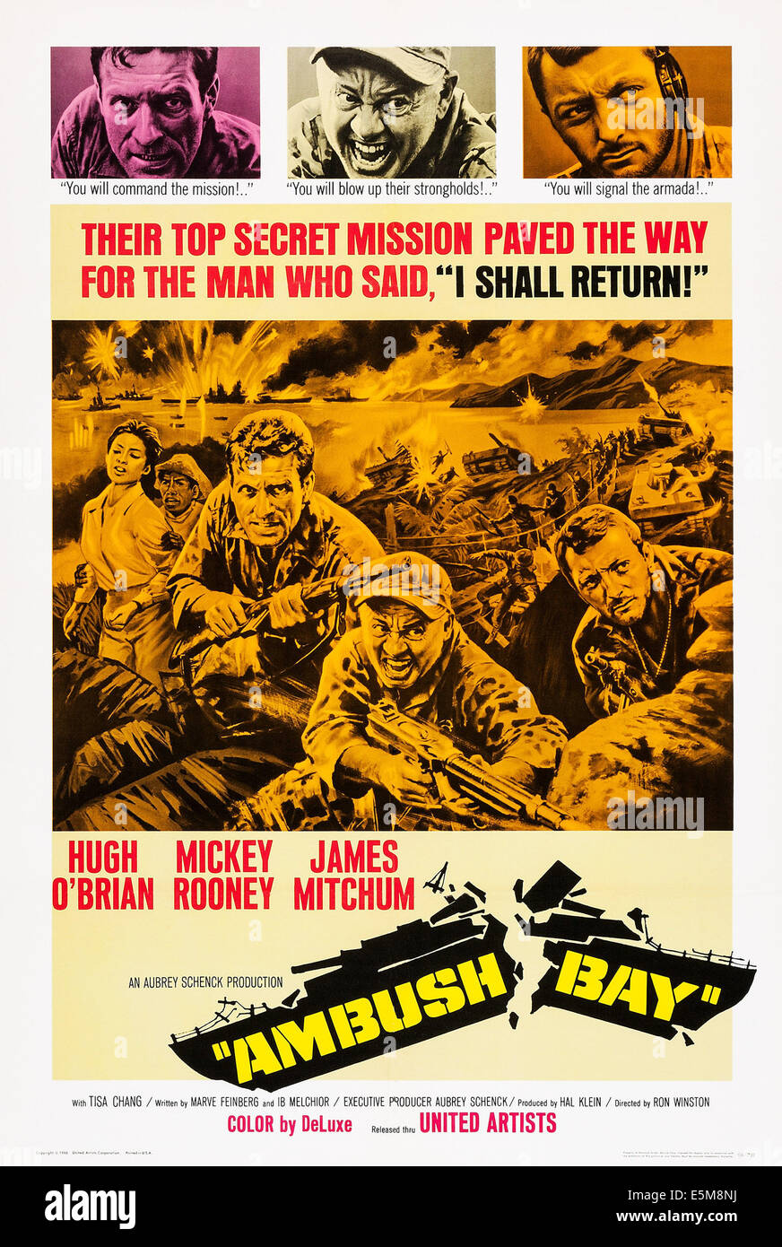 AMBUSH BAY, oben l-r: Hugh O'Brian, Mickey Rooney, James Mitchum, unten l-r: Tisa Chang, Hugh O'Brian, Mickey Rooney, James Stockfoto