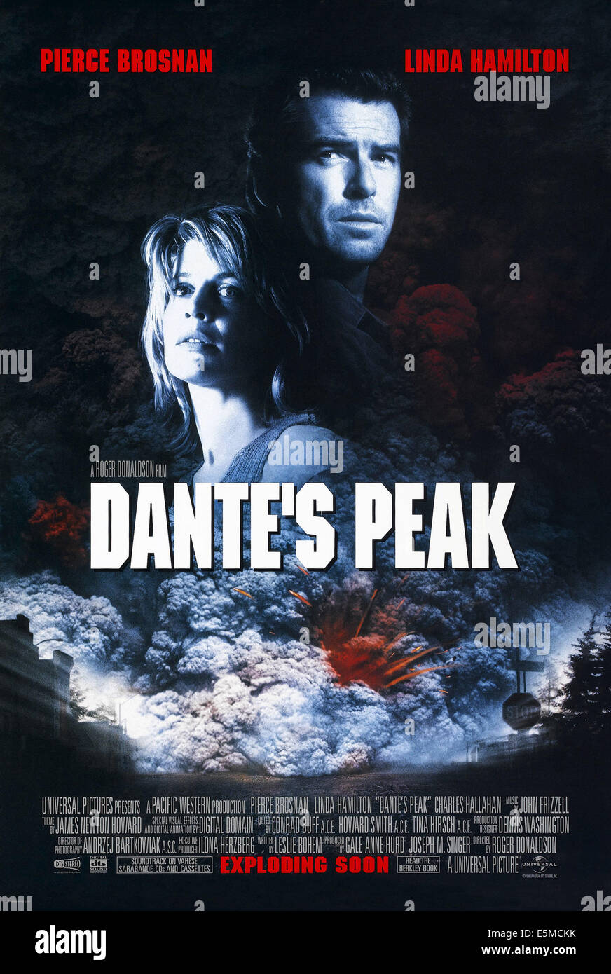 Dantes PEAK l-r: Linda Hamilton, Pierce Brosnan auf Vorschuss Plakatkunst, 1997, © Universal Bilder/Courtesy Everett Collection Stockfoto