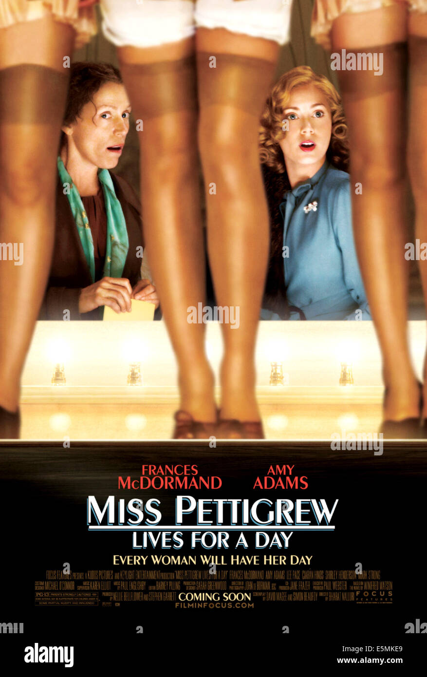 MISS PETTIGREW LIVES FOR A DAY, Frances McDormand, Amy Adams, 2008. © Focus Features/Courtesy Everett Collection Stockfoto
