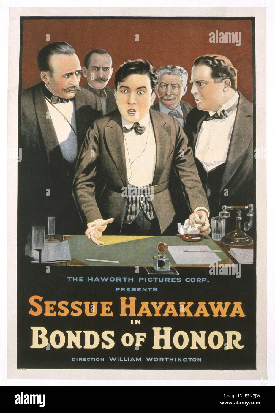 BONDS OF HONOR, Sessue Hayakawa (Mitte), 1919 Stockfoto