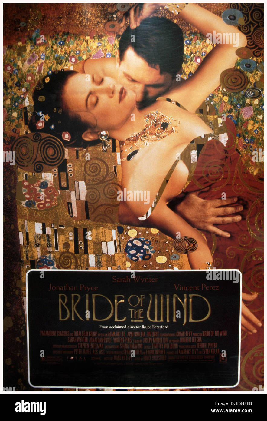 BRIDE OF THE WIND, Sarah Wynter (vorne), Vincent Perez, 2001, © Paramount Classics/Courtesy Everett Collection Stockfoto