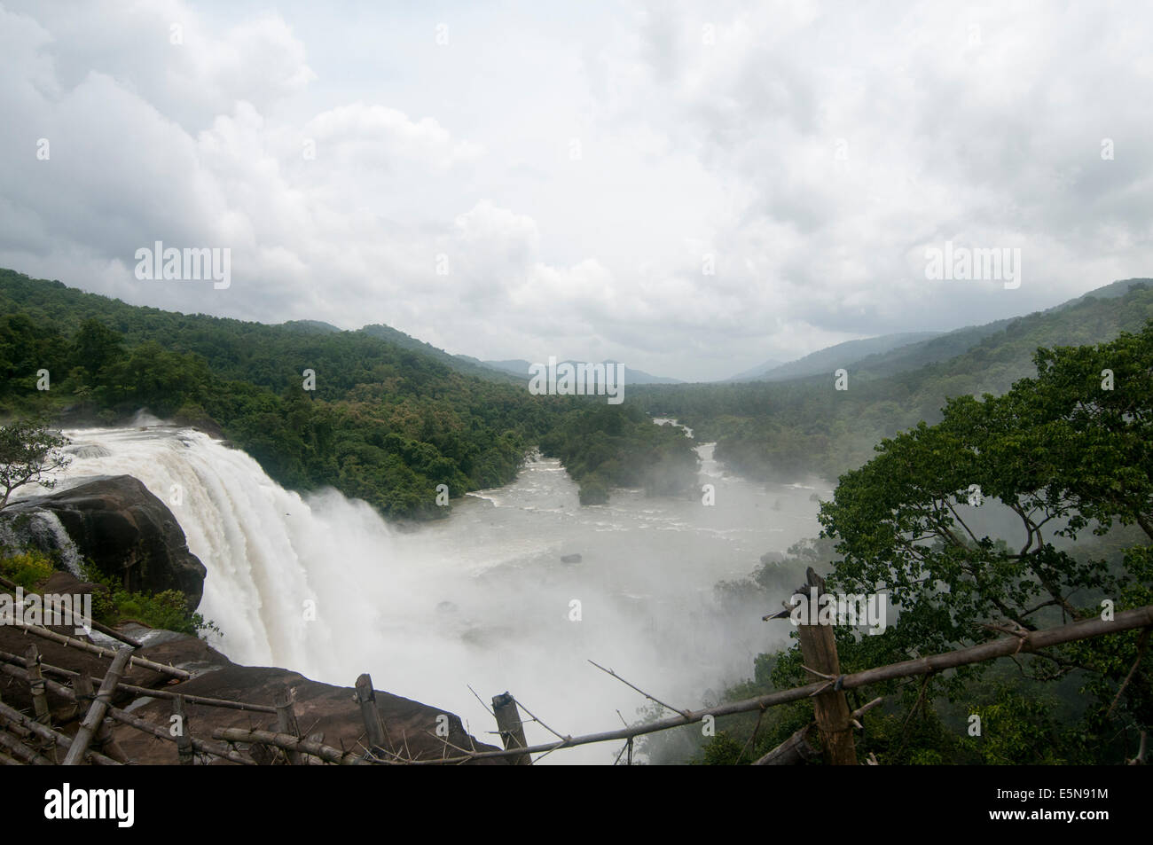 Athirappilly Wasserfälle, Keralla Indien Stockfoto