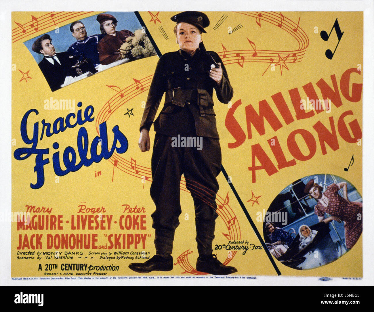 KEEP SMILING, (aka LÄCHELND entlang), US-Lobbycard, Gracie Fields (Mitte), 1938, TM und Copyright © 20. Century Fox Film Corp. Stockfoto KEEP SMILING, (aka LÄCHELND entlang), US-Lobbycard, Gracie Fields (Mitte), 1938, TM und Copyright © 20. Century Fox Film Corp. Stockfoto