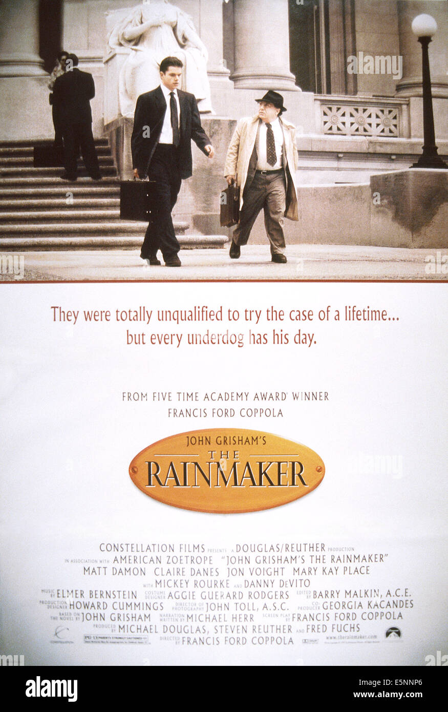 DER REGENMACHER, US-Plakat, von links: Matt Damon, Danny DeVito, 1997, © Paramount/Courtesy Everett Collection Stockfoto