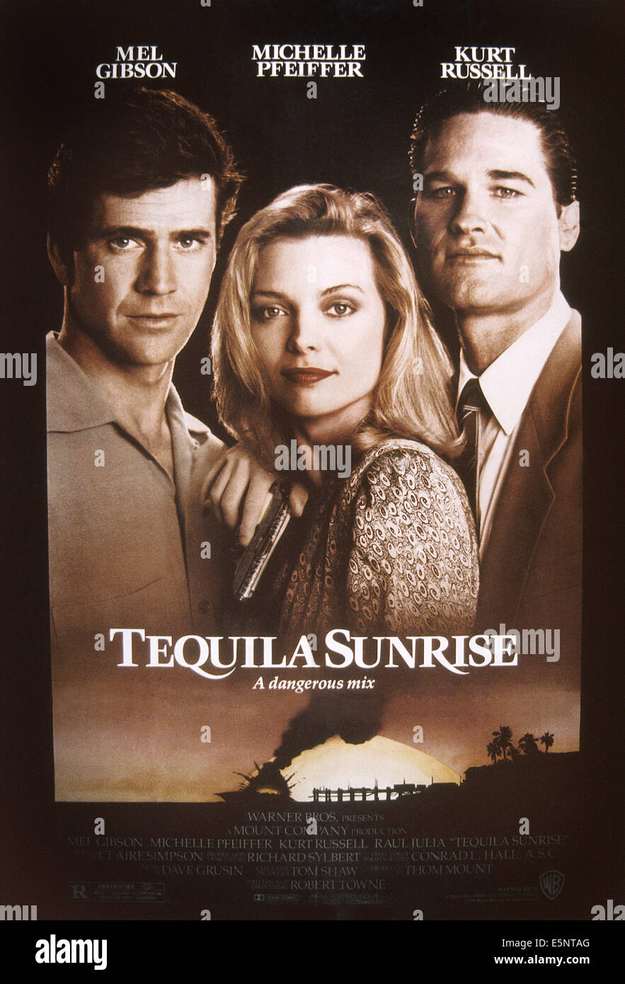 TEQUILA SUNRISE, USPoster, von links Mel Gibson, Michelle Pfeiffer
