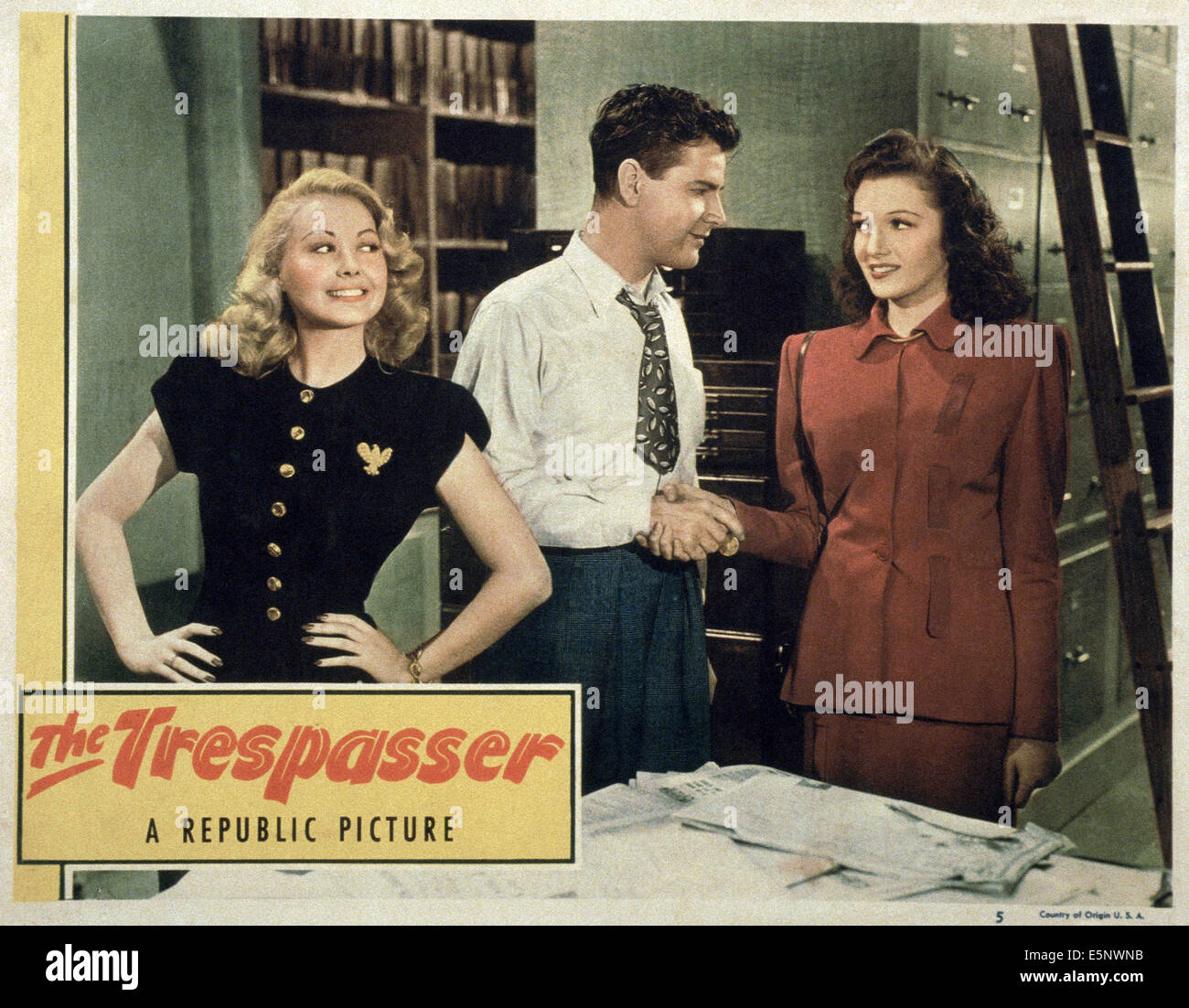 DIE TRESPASSER US Lobbycard, von links: Adele Mara, Warren Douglas, Janet Martin, 1947 Stockfoto