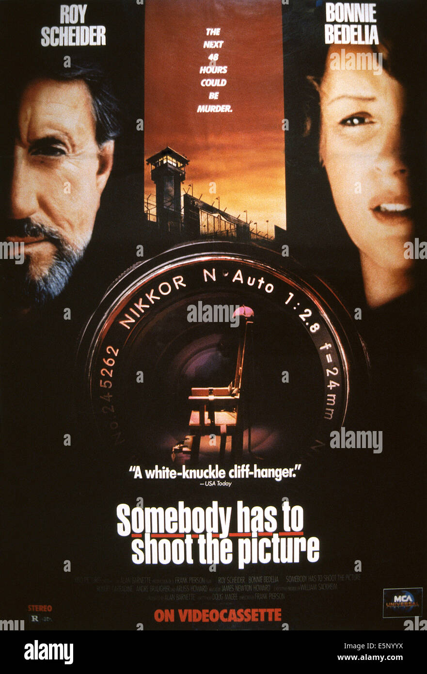 SOMEBODY hat zu schießen THE PICTURE, US-Plakat, von links: Roy Scheider, Bonnie Bedelia, 1990, © HBO/Courtesy Everett Collection Stockfoto
