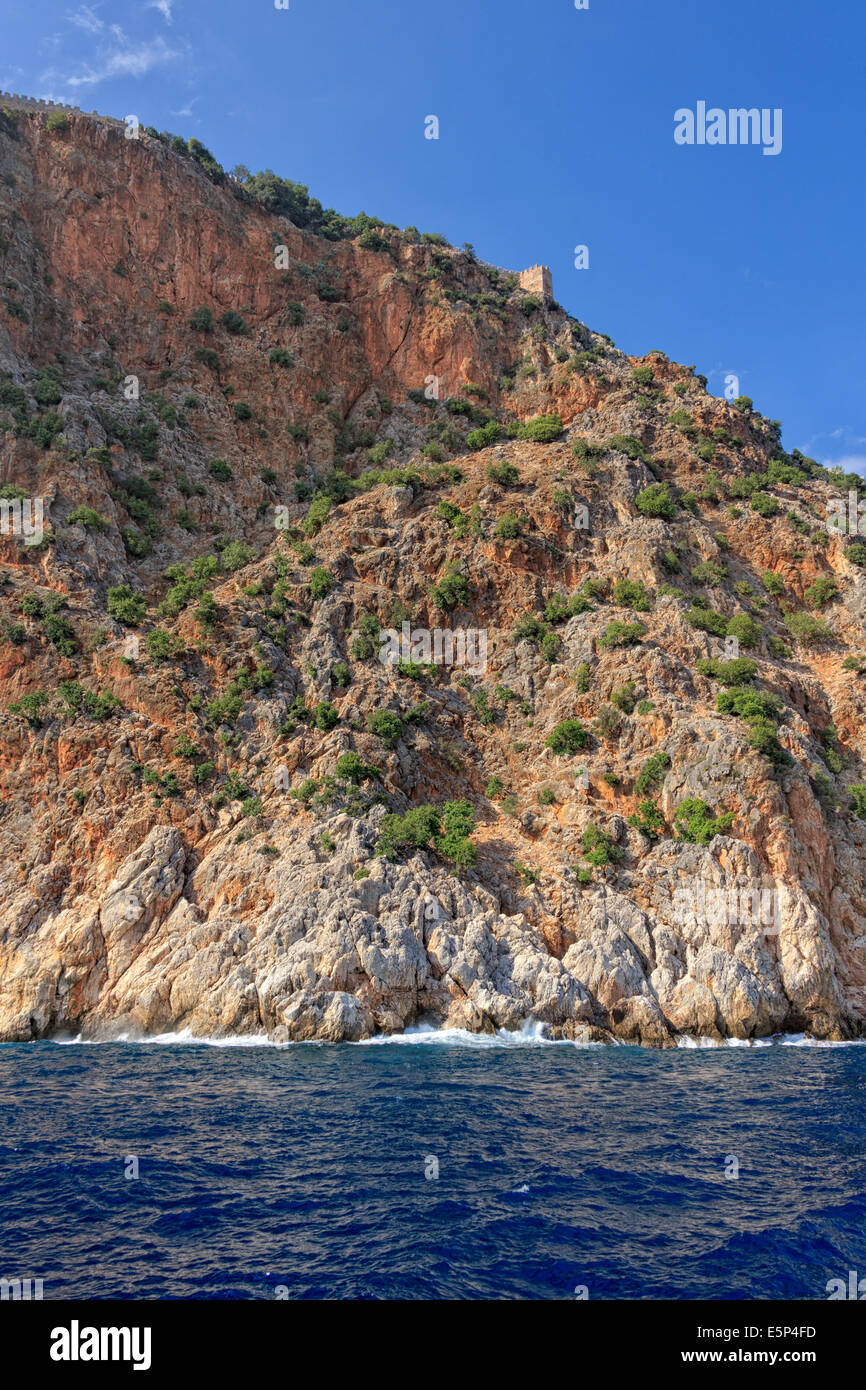 Die Festung von Alanya aus dem Meer Stockfoto