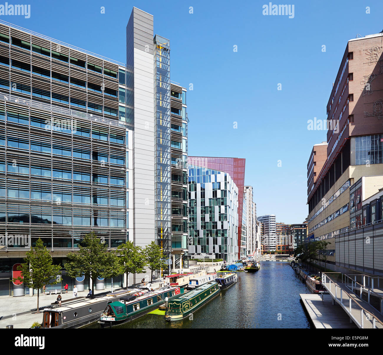 Blick auf die Neuentwicklung von Paddington Basin in Westlondon. VEREINIGTES KÖNIGREICH. Stockfoto