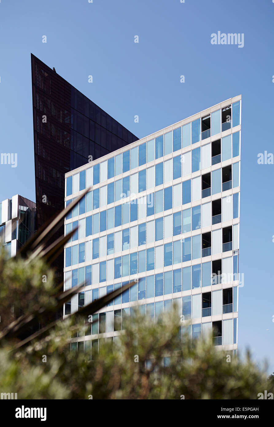 Blick auf die Carmine Gebäude, befindet sich im Neubaugebiet in West London Paddington Basin. VEREINIGTES KÖNIGREICH. Stockfoto