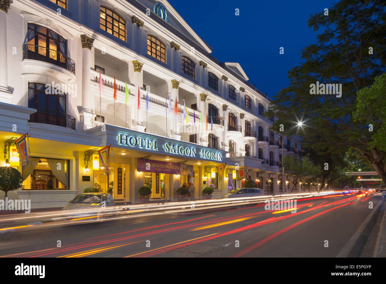 Hotel Saigon Morin in der Abenddämmerung, Hue, Thua Thien Hue, Vietnam, Indochina, Südostasien, Asien Stockfoto