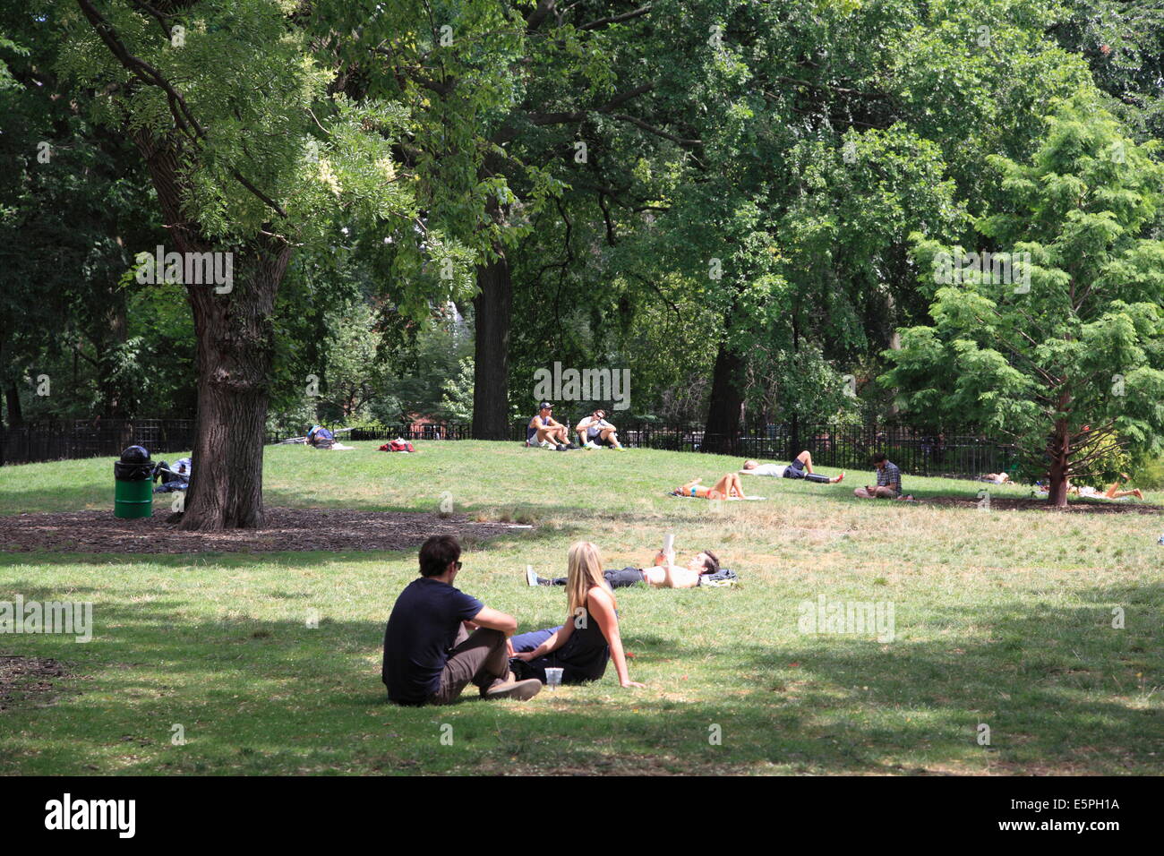 Tompkins Square Park, East Village, Alphabet City, Manhattan, New York City, Vereinigte Staaten von Amerika, Nordamerika Stockfoto