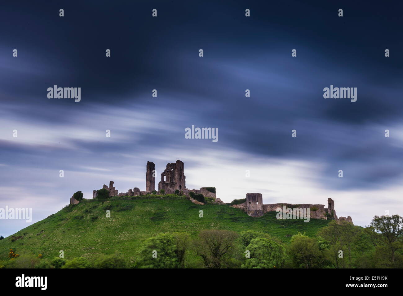 Corfe Castle in der Nacht, Corfe, Dorset, England, Vereinigtes Königreich, Europa Stockfoto